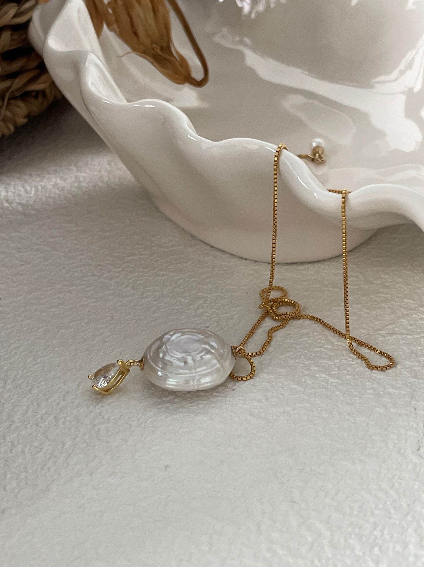 Roman Holiday Necklace · Classic Chain - SOLIS