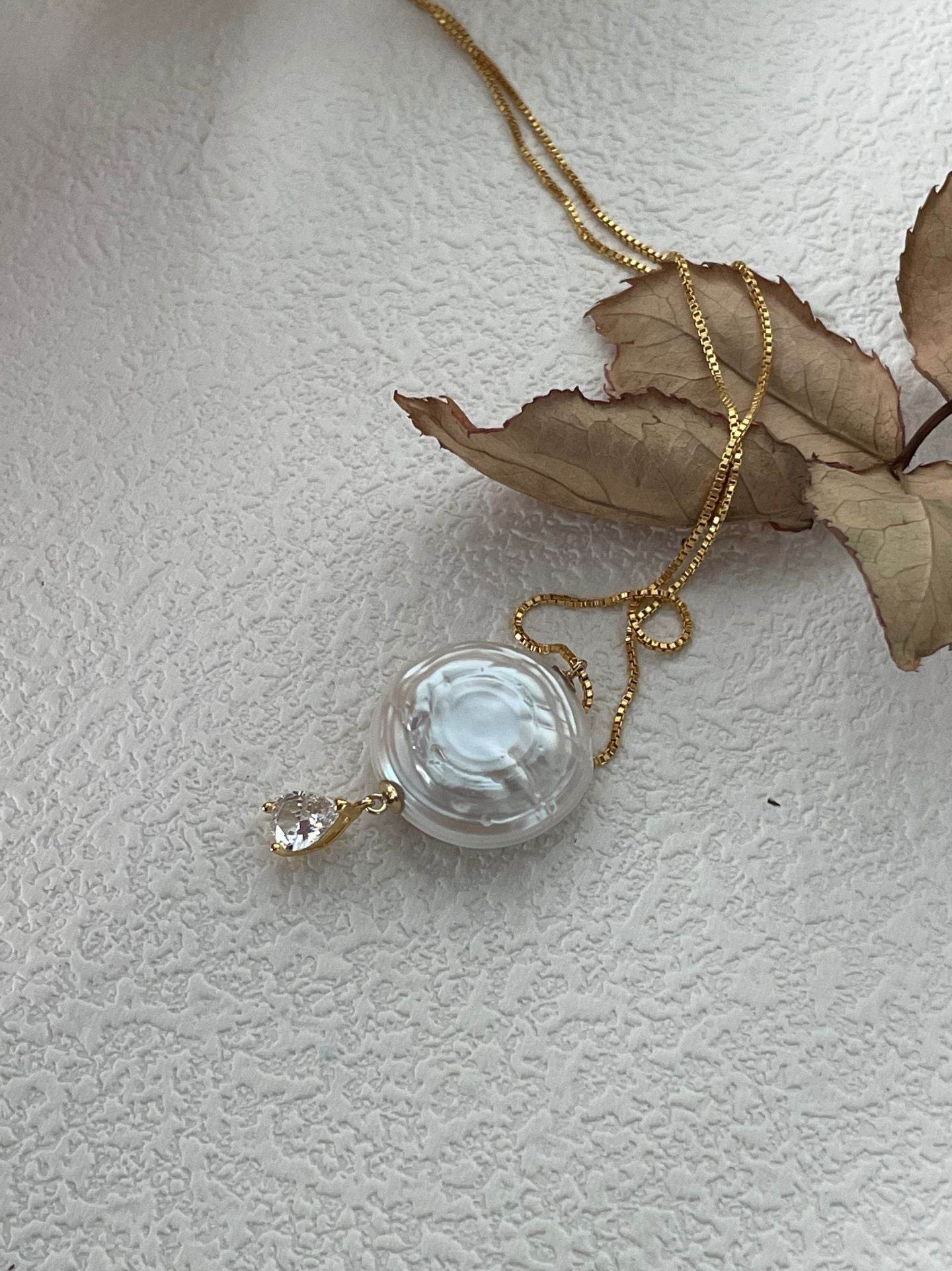 Roman Holiday Necklace · Classic Chain - SOLIS