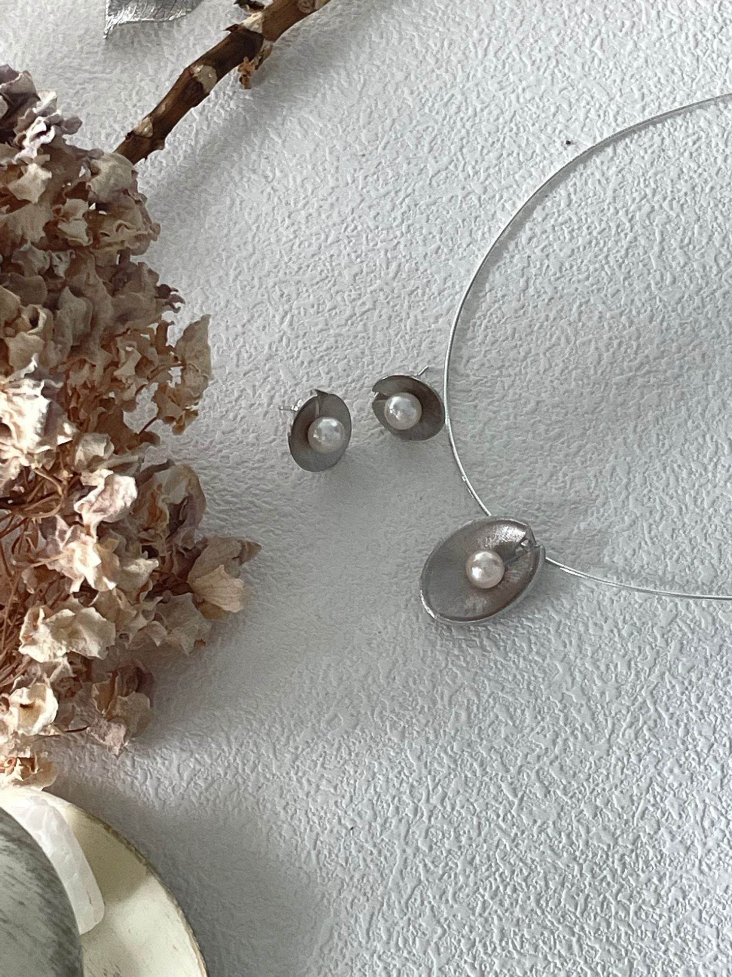 Shell Choker Necklace - SOLIS