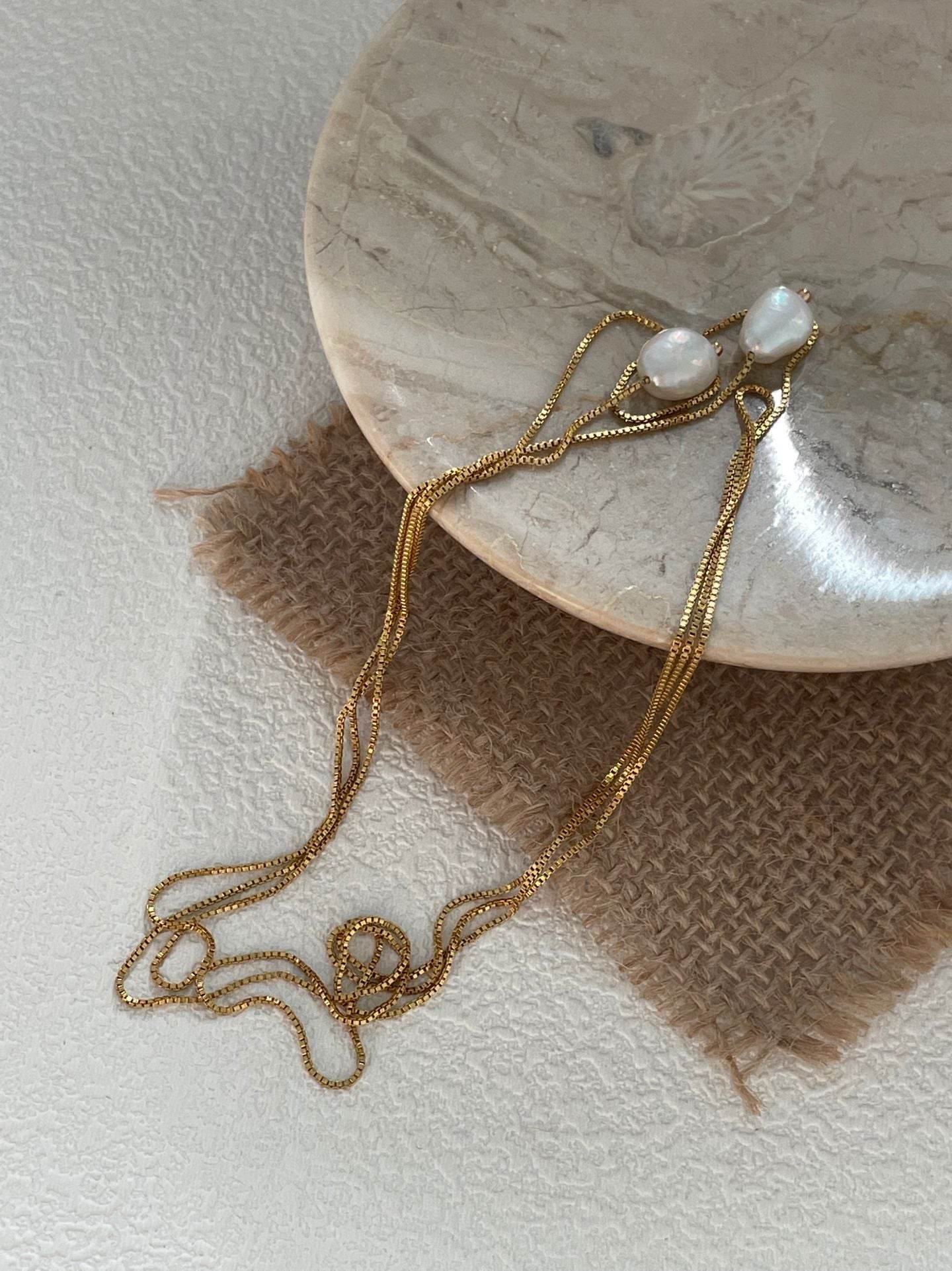 Flowline Pearl Necklace - SOLIS