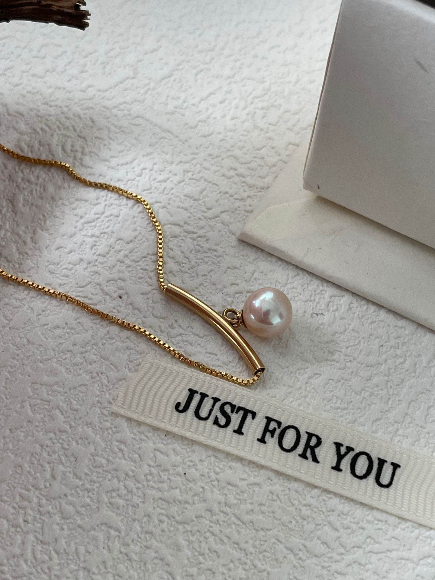 “Dew” Minimalist Drop Pearl Necklace - SOLIS