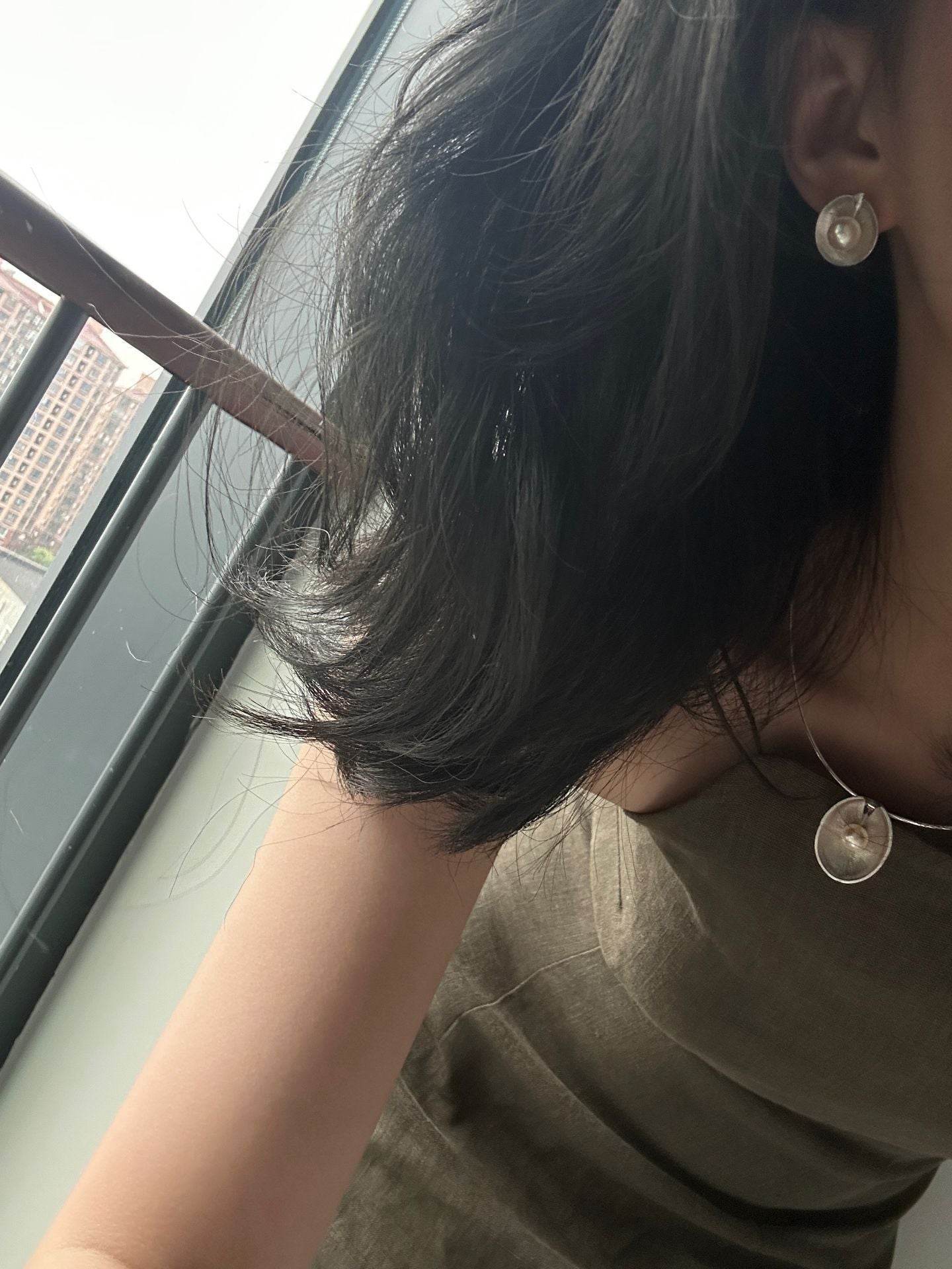Shell Pearl Stud Earrings (Pair) - SOLIS