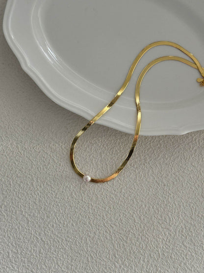 Single Pearl Sleek Chain Necklace - SOLIS
