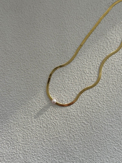 Single Pearl Sleek Chain Necklace - SOLIS