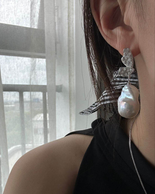 Butterfly Wings Baroque Pearl Earrings - SOLIS