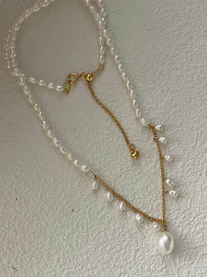 "Fleur" Freshwater Pearl Set – Soft Light in Motion