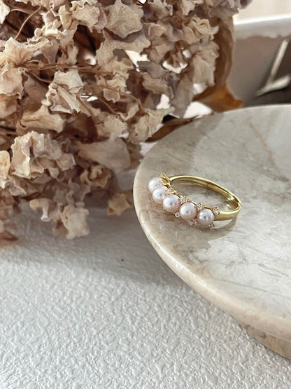Row Diamond Pearl Ring - SOLIS