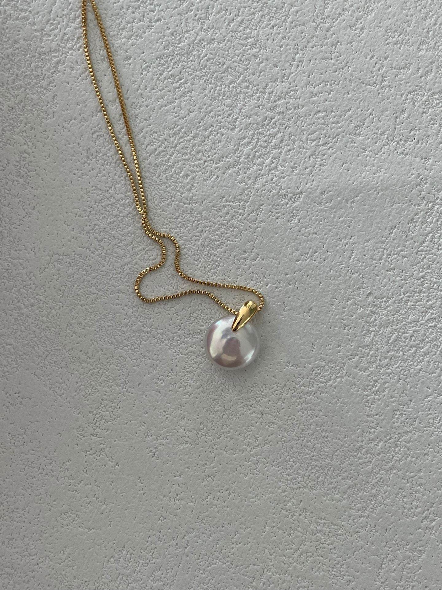The Drop of Stillness – 14K Gold-Filled Pearl Necklace - SOLIS