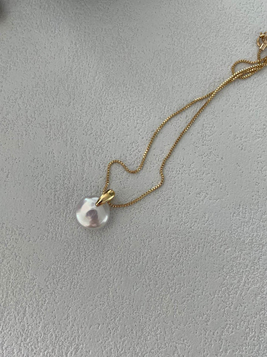 The Drop of Stillness – 14K Gold-Filled Pearl Necklace - SOLIS