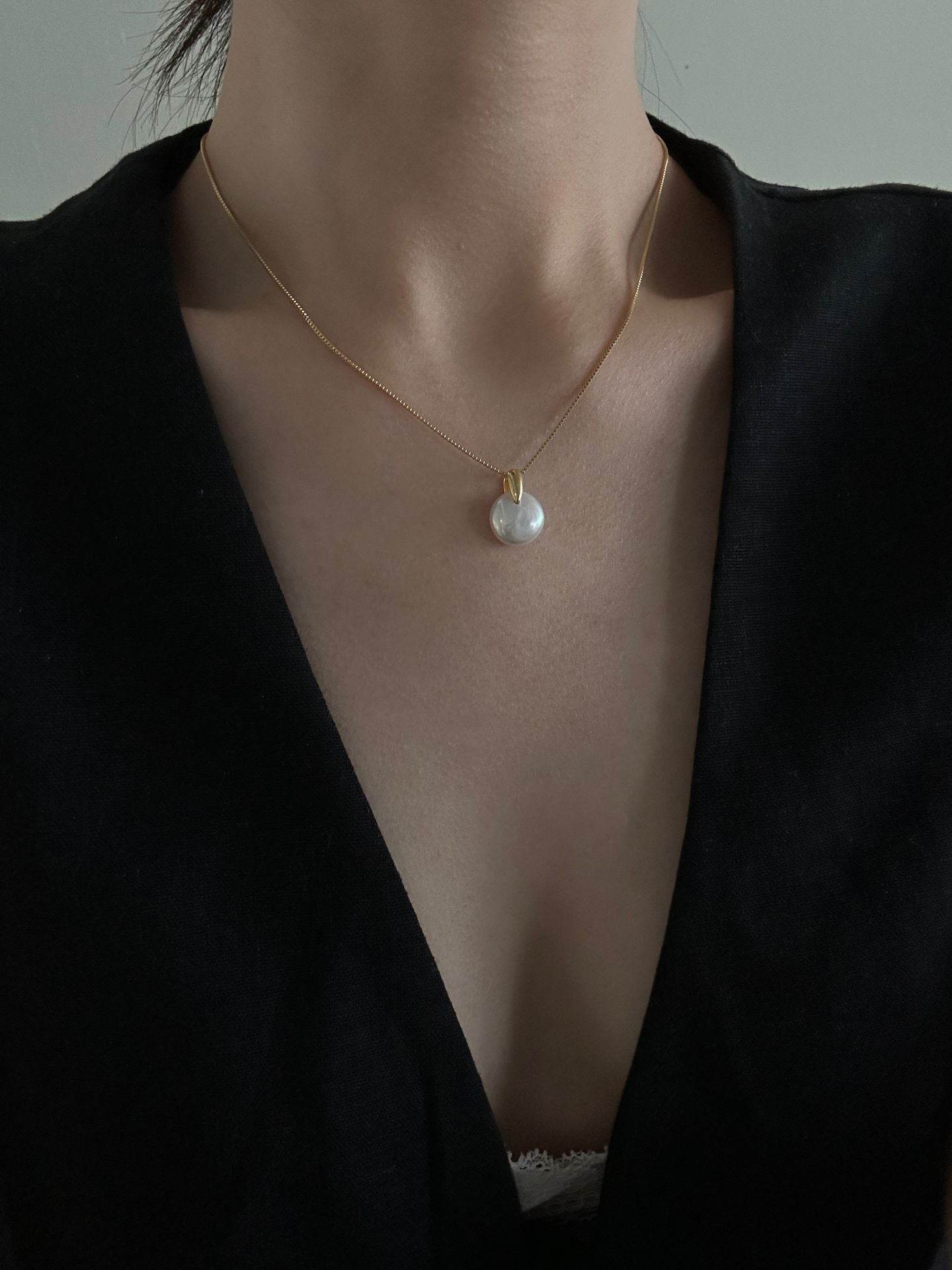 The Drop of Stillness – 14K Gold-Filled Pearl Necklace - SOLIS