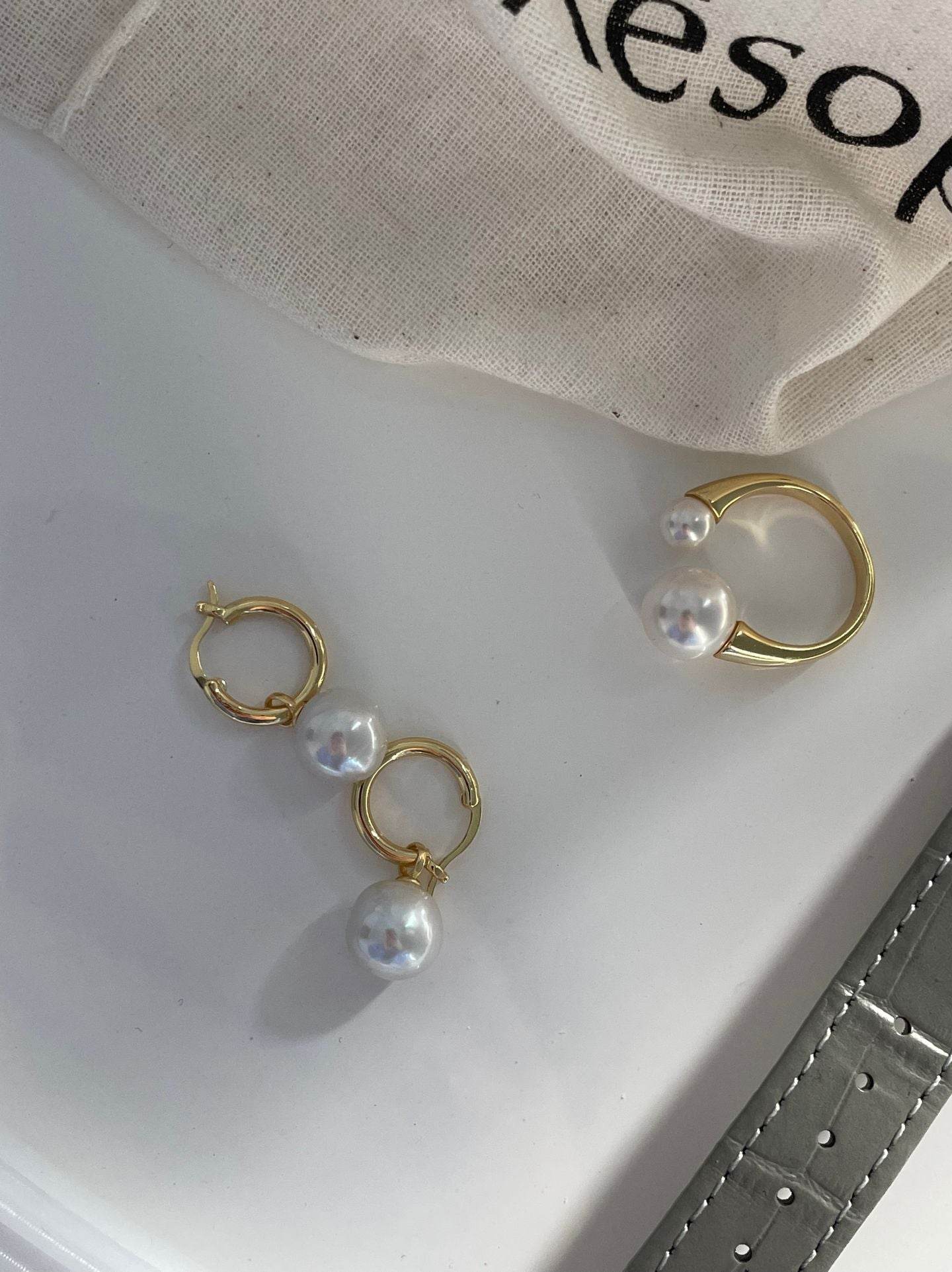 Crystal Baroque Pearl Drop Earrings - SOLIS