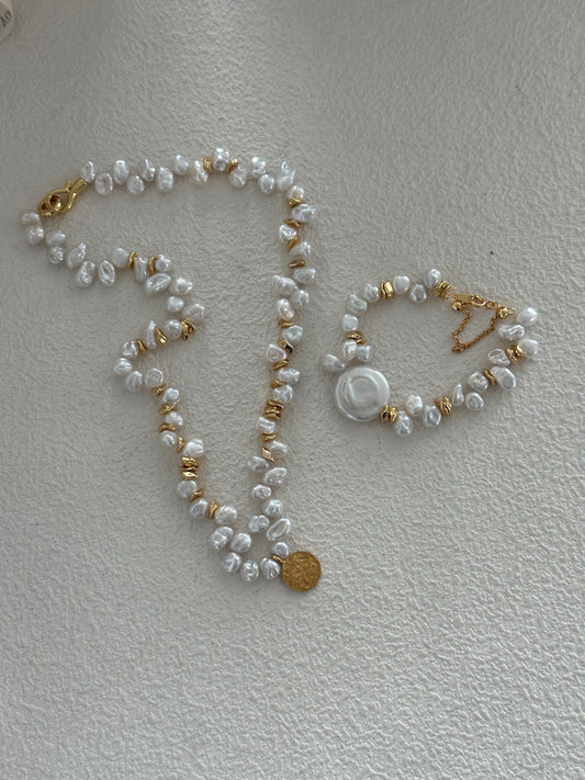 Gold Medallion & Coin Pearl Keshi Set