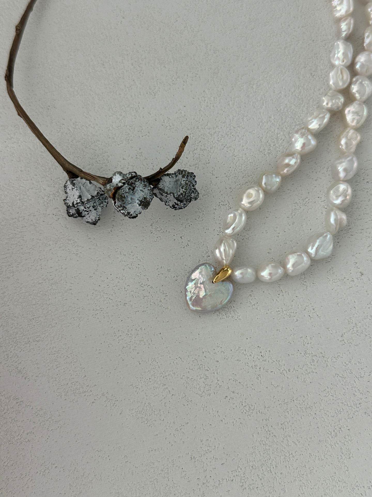 Runaway Sweetheart Pearl Necklace - SOLIS