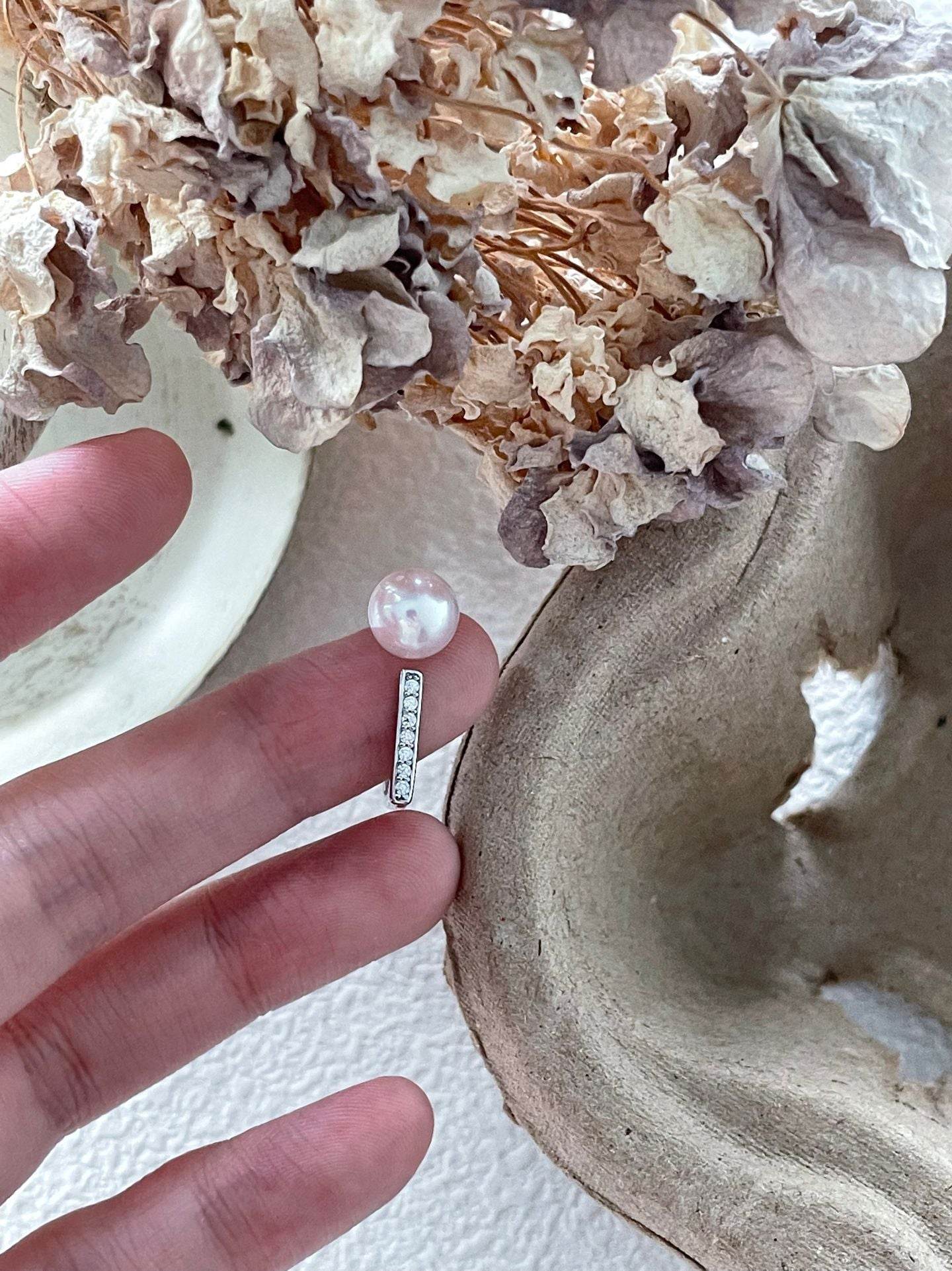 Geometric Pearl Ring - SOLIS