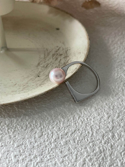 Geometric Pearl Ring - SOLIS