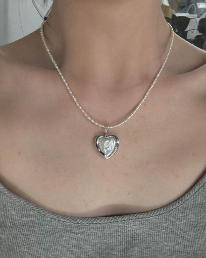 Private Treasures · “Blueblood Heart” Pendant - SOLIS