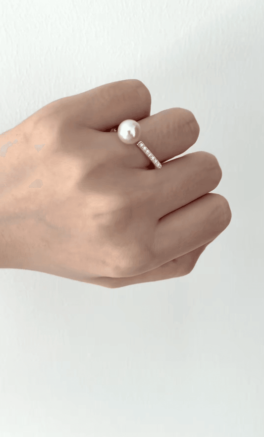 Geometric Pearl Ring - SOLIS