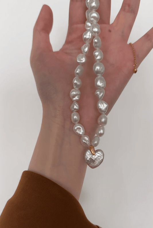 Runaway Sweetheart Pearl Necklace - SOLIS